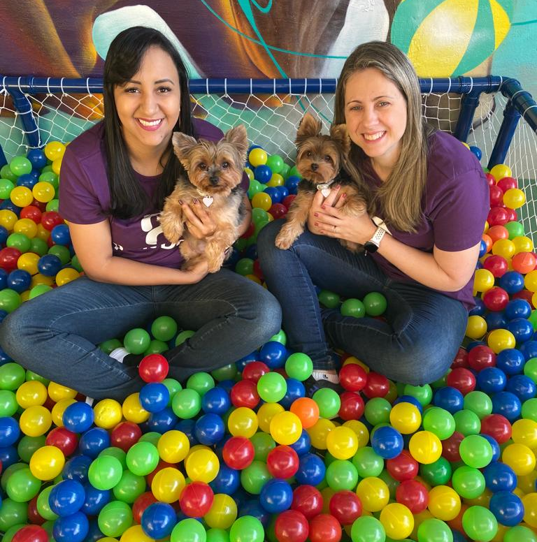 Foto das fundadoras da Petit Dog